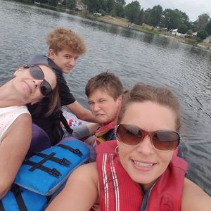 Meet your Posher, Jennylynn